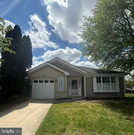 Photo of 117 MAPLE LEAF CIRCLE