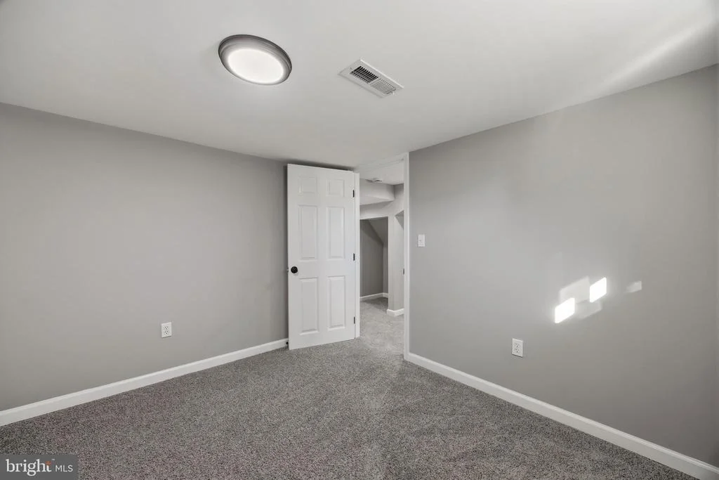 Photo of 183 KENWOOD ROAD