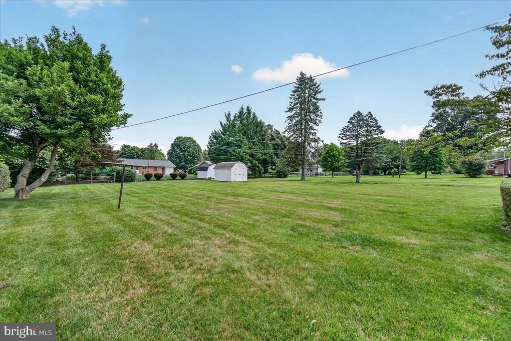Photo of 7910 EDGEWOOD FARM ROAD