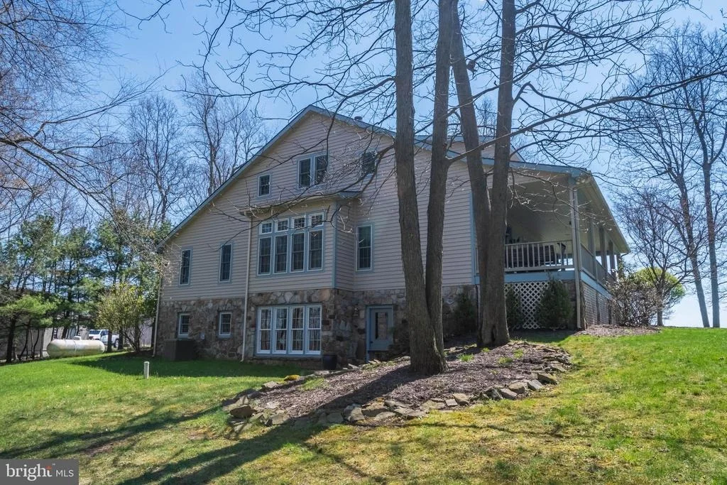 Photo of 726 SUNSET RIDGE DRIVE