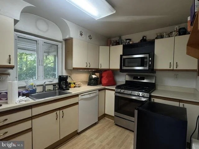 Photo of 2603 STEELE ROAD