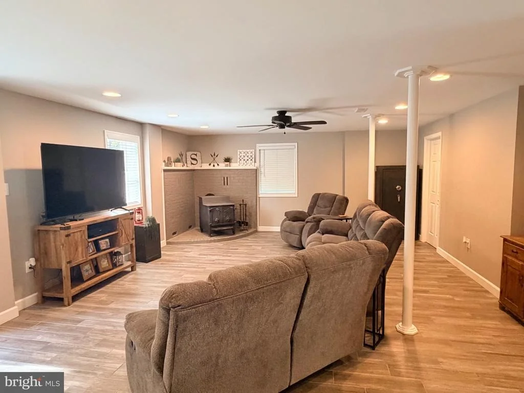 Photo of 4 BURR HILL DRIVE