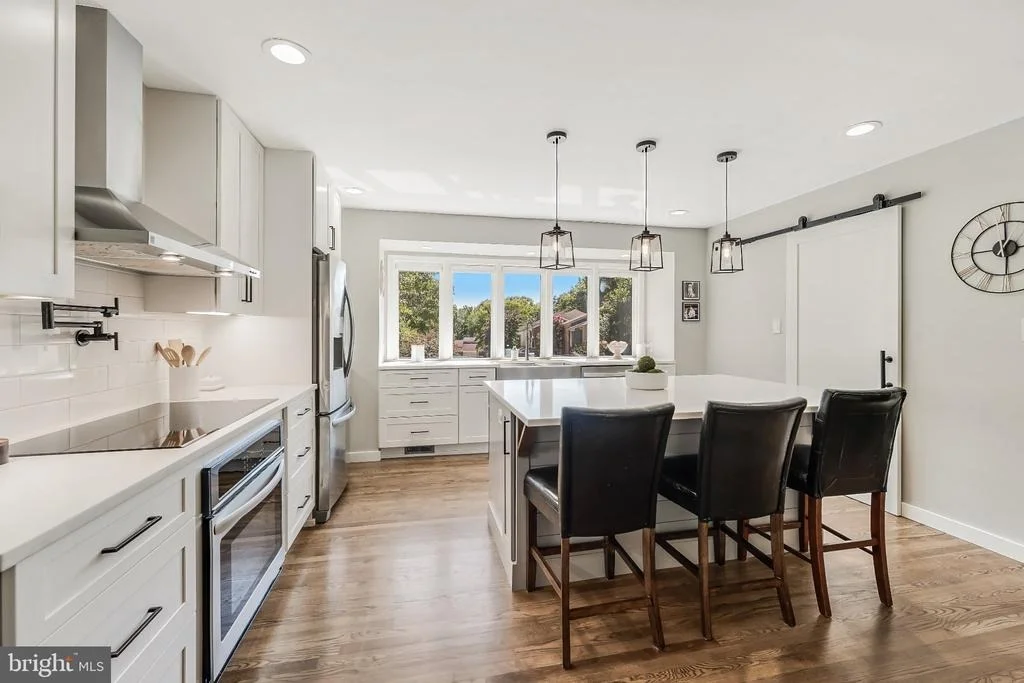Photo of 1709 MAPLE HILL PLACE