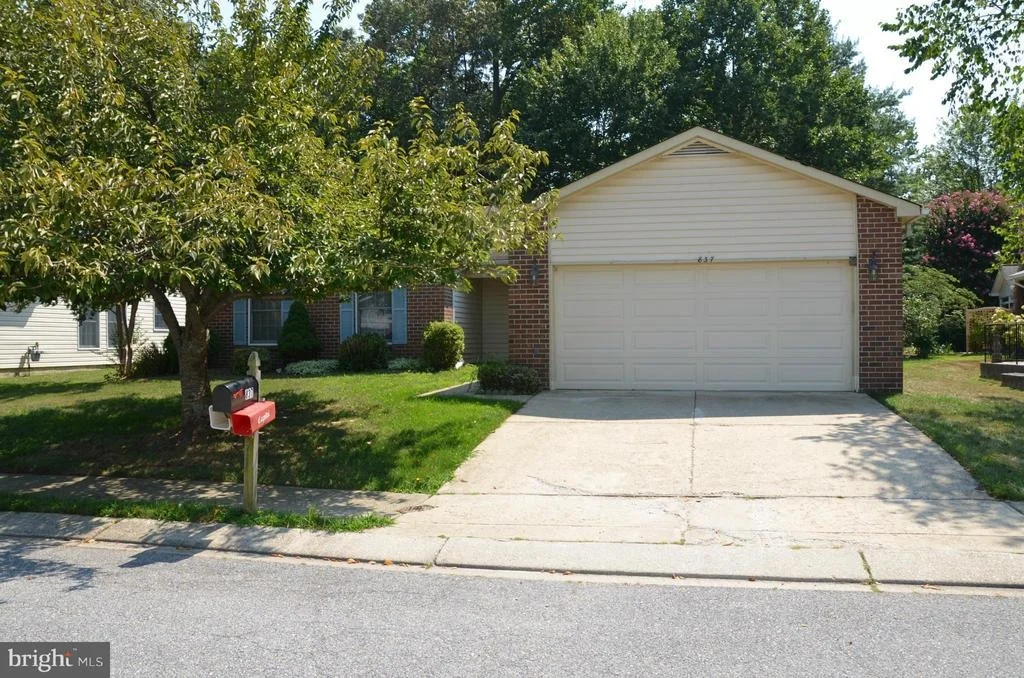 Photo of 837 COXSWAIN WAY