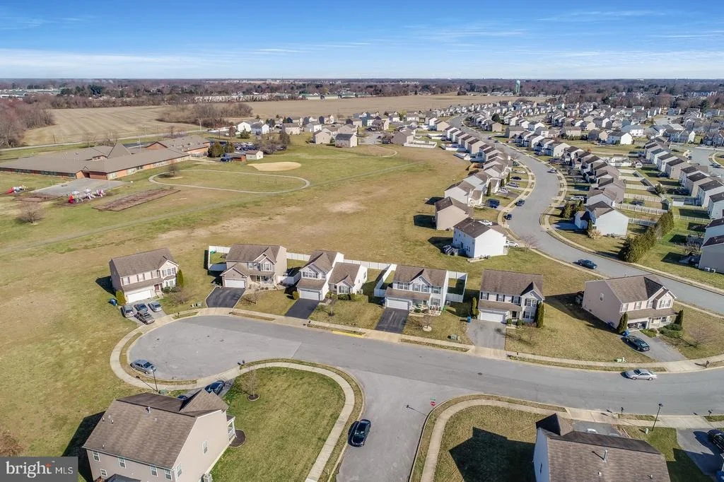 Photo of 254 LONE TREE DRIVE