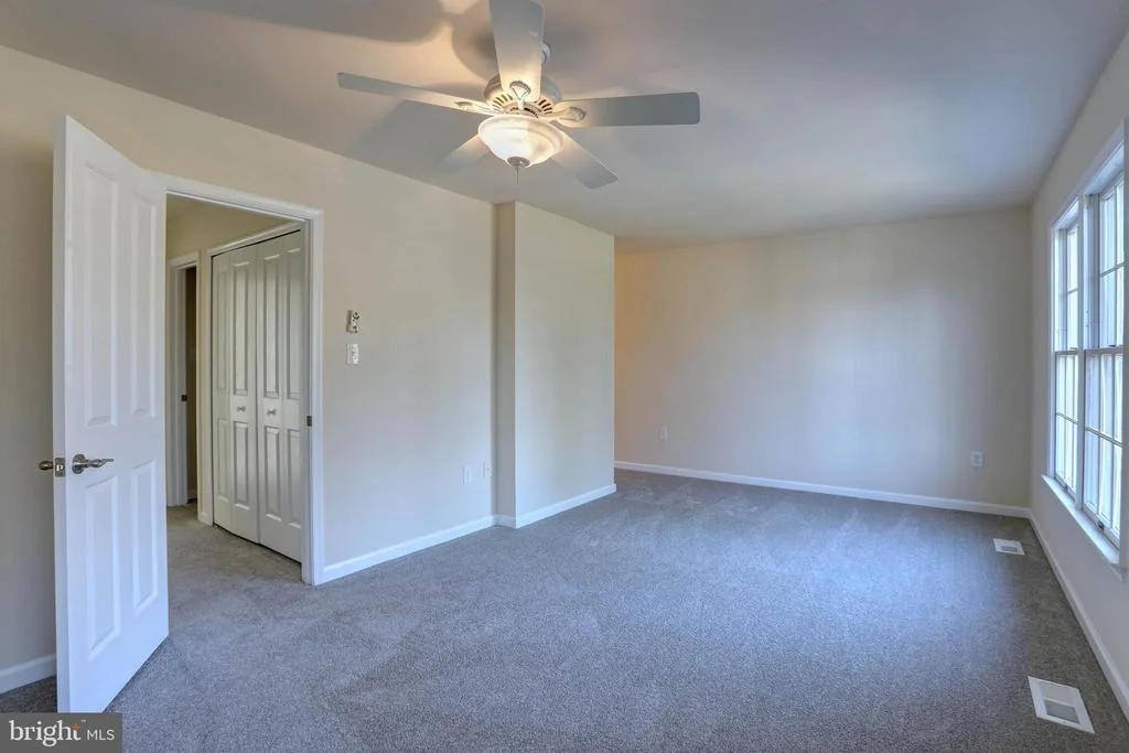 Photo of 8278 LEISHEAR ROAD