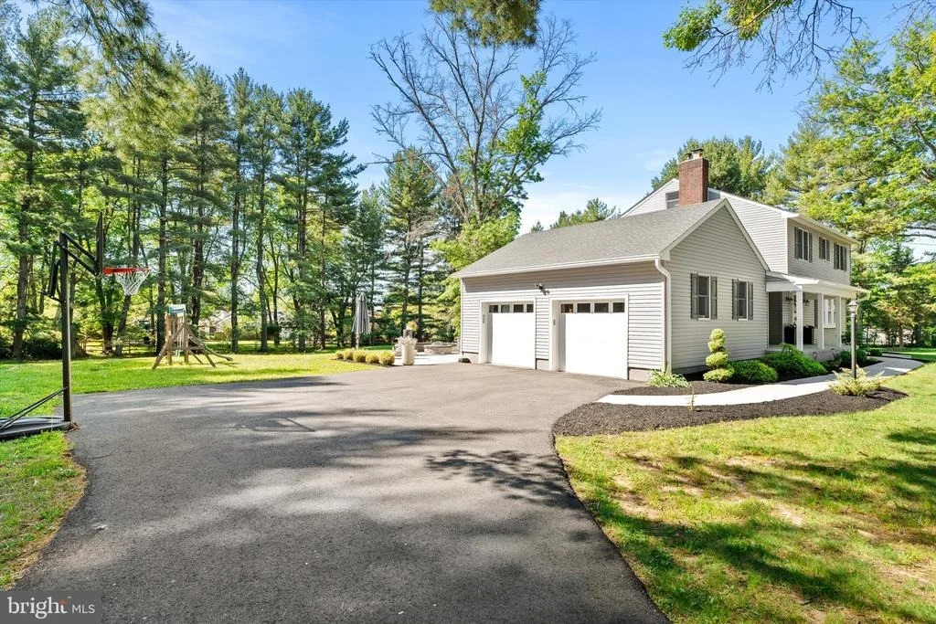 Photo of 5 SKYFIELD DRIVE