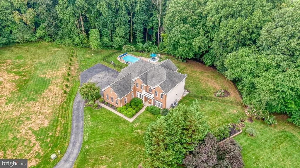 Photo of 105 BOWER LANE