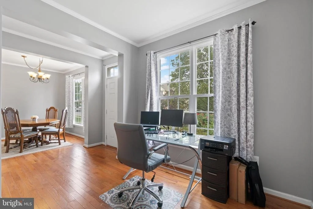 Photo of 6912 VERSAILLE DRIVE