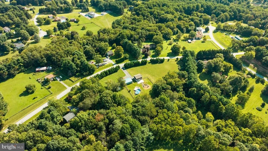 Photo of 839 CHANTER DRIVE