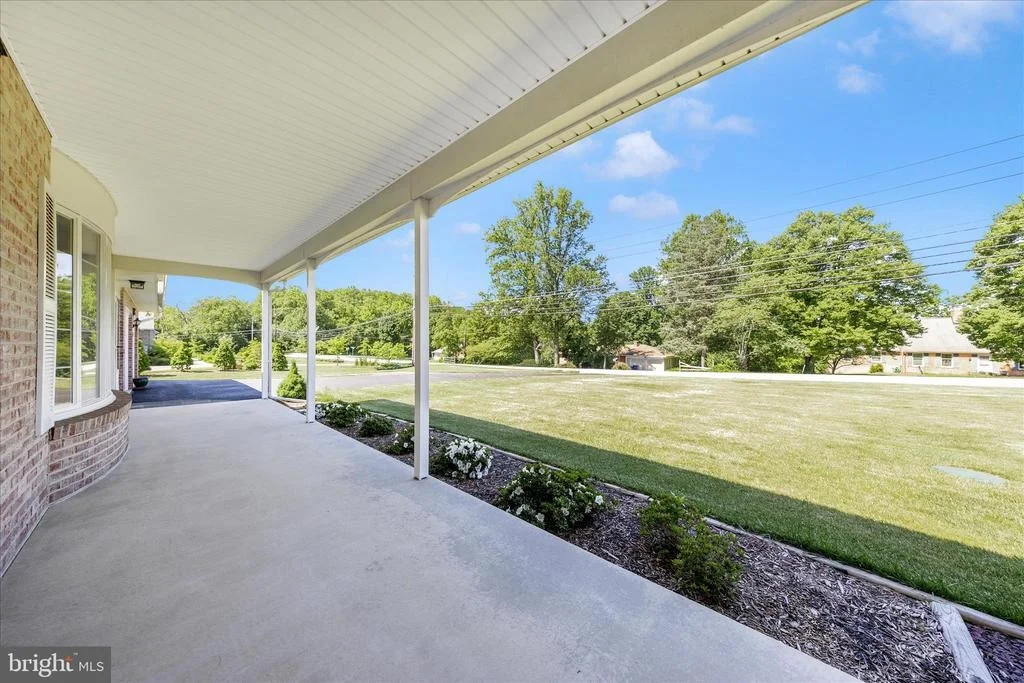Photo of 5411 JEFFERSON BOULEVARD
