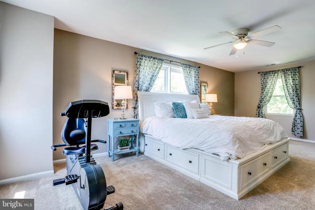 Photo of 2 HOLMES AVENUE