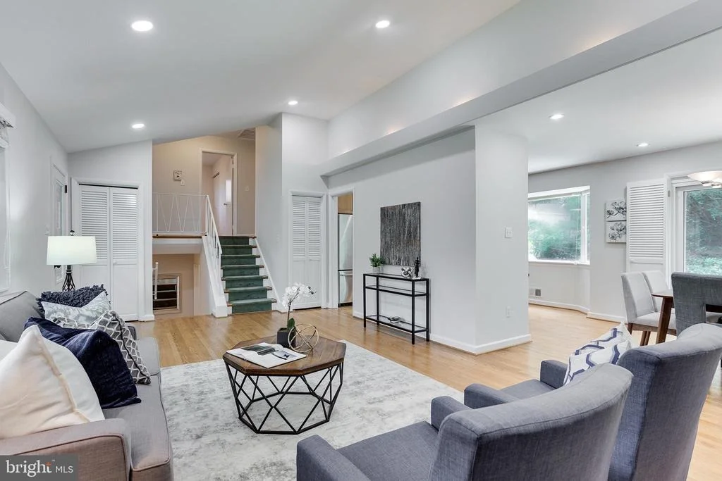 Photo of 3910 MONTROSE DRIVEWAY
