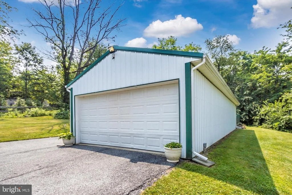 Photo of 12223 WARNER ROAD