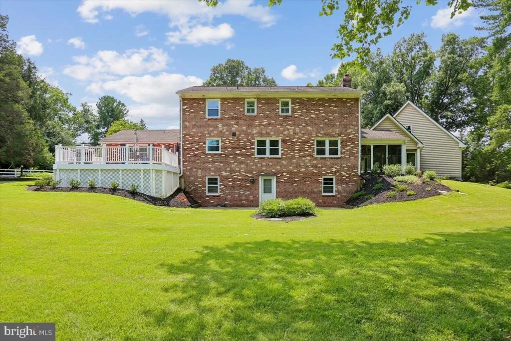 Photo of 14811 SPRINGFIELD ROAD