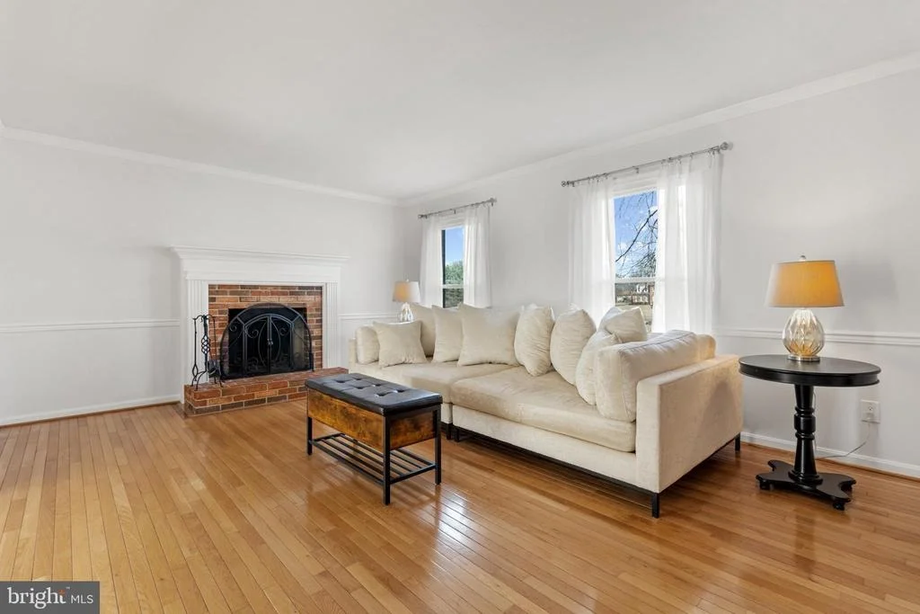 Photo of 3817 MOUNT AIRY DRIVE