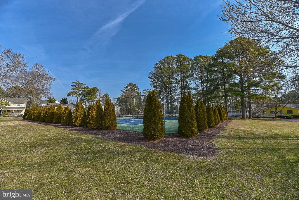 Photo of 956 LAKE VIEW DRIVE