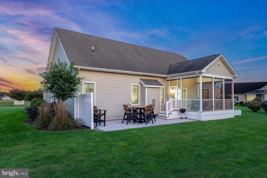 Photo of 24860 MISTLETOE DRIVE