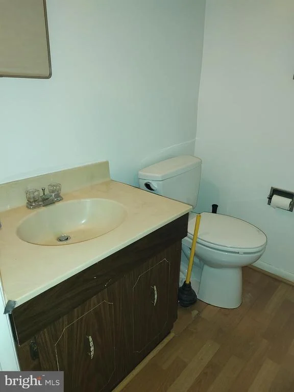 Photo of 420 LAMBERTON DRIVE