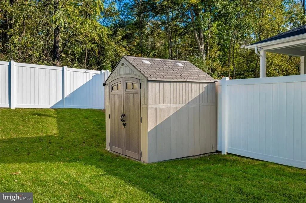 Photo of 12411 GEMSTONE DRIVE