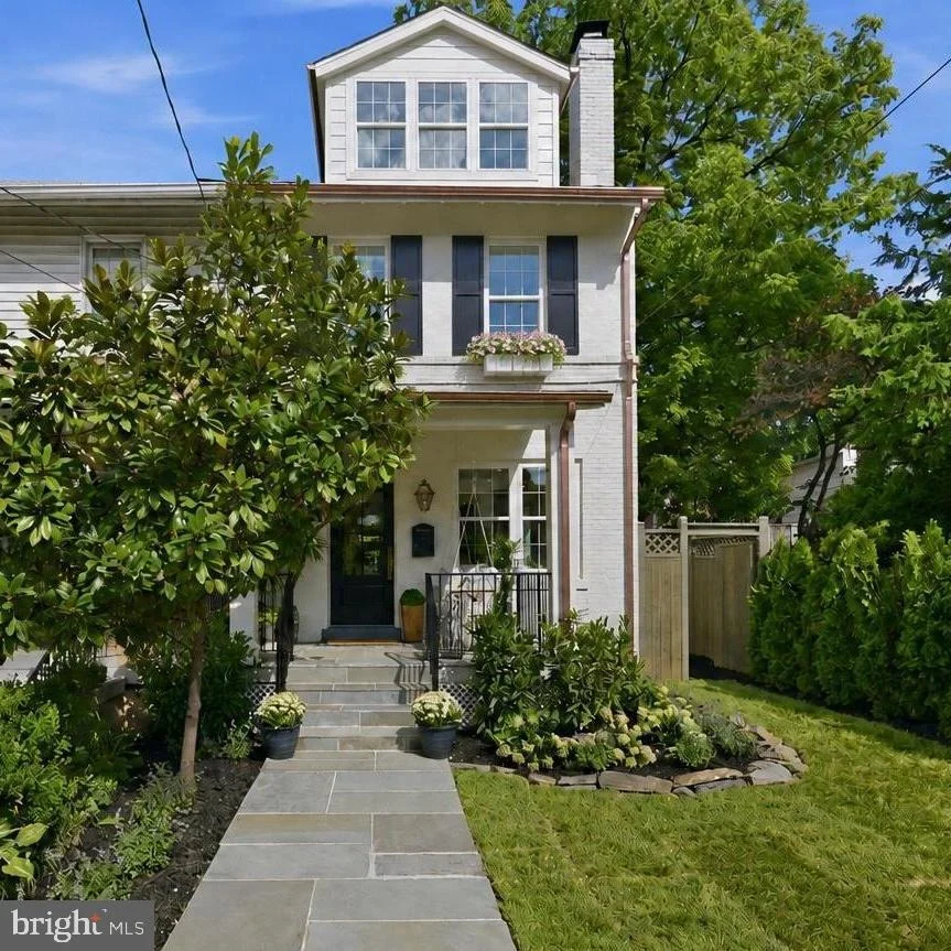 Photo of 4611 43RD PLACE NW