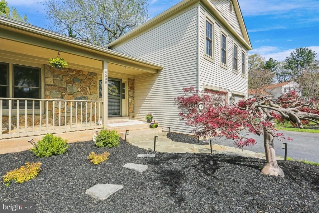 Photo of 4009 EVANGELINE TERRACE