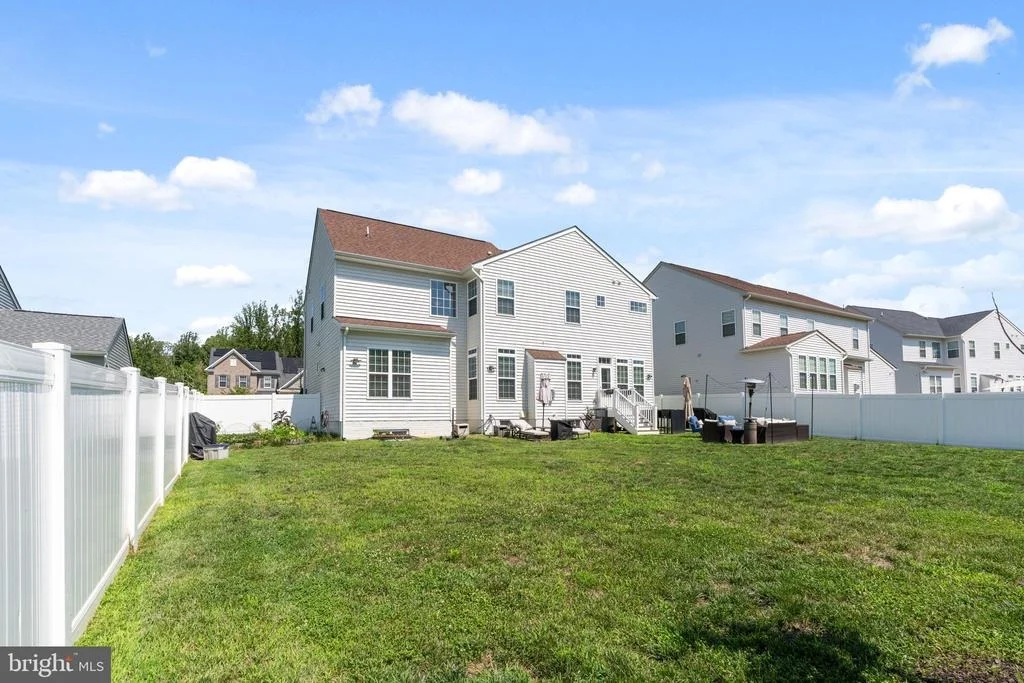 Photo of 5809 MCINTOSH PLACE