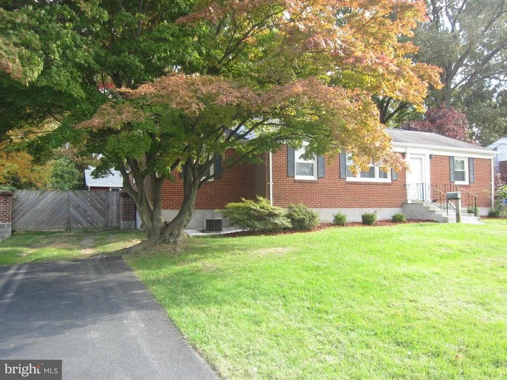 Photo of 1309 RUPPERT ROAD
