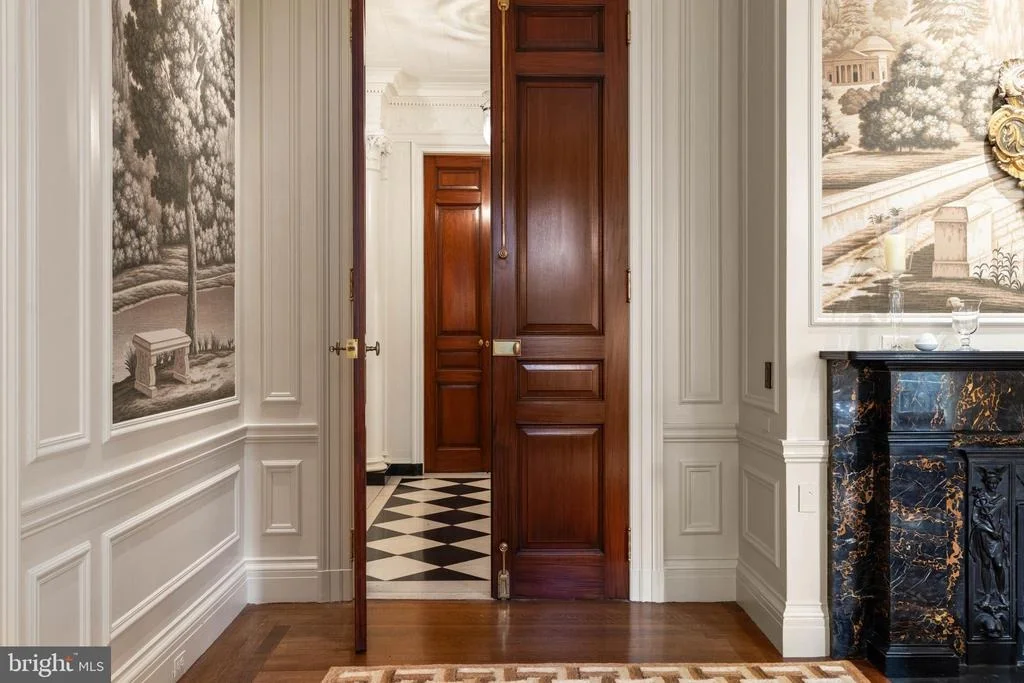 Photo of 15 CHARLCOTE PLACE