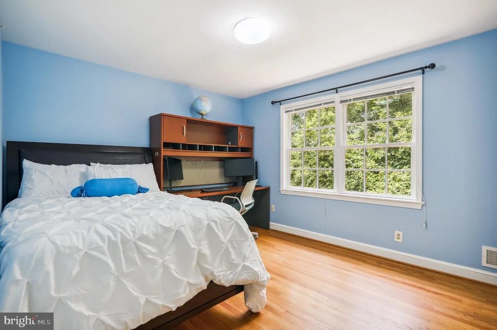 Photo of 8217 WINDSOR VIEW TERRACE