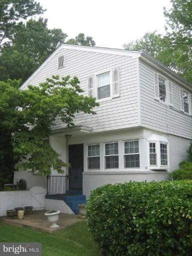 Photo of 6922 WESTHAMPTON DRIVE