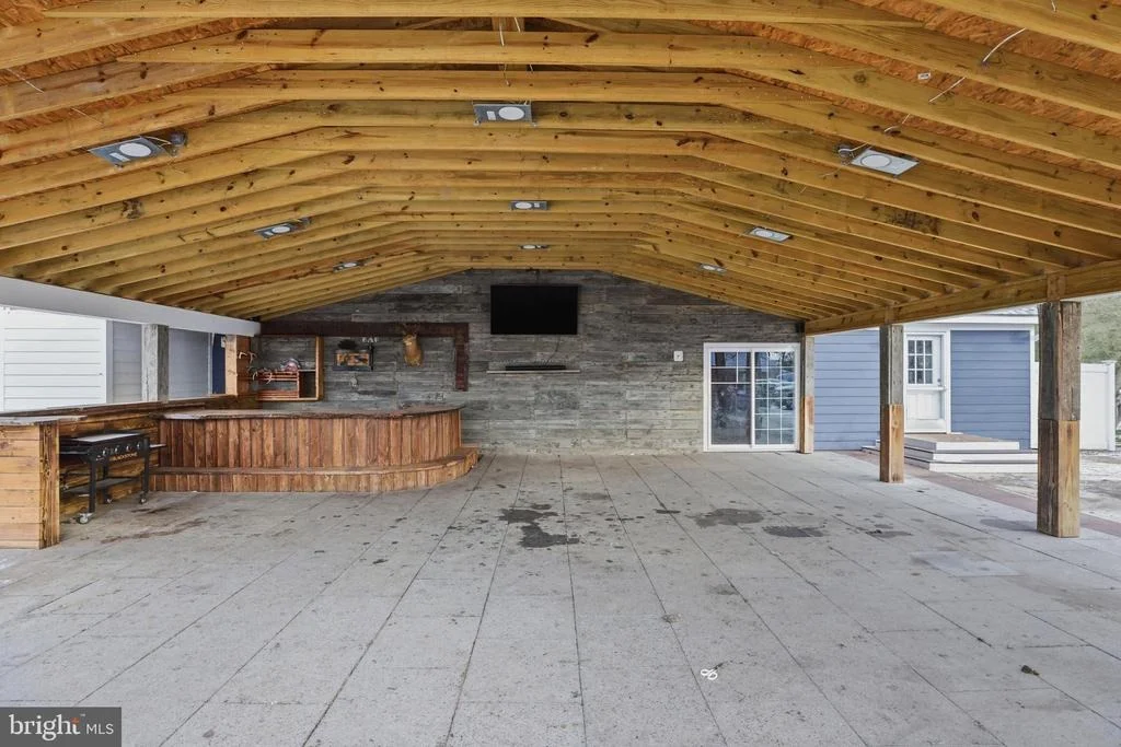 Photo of 20915 DOVER BRIDGE ROAD