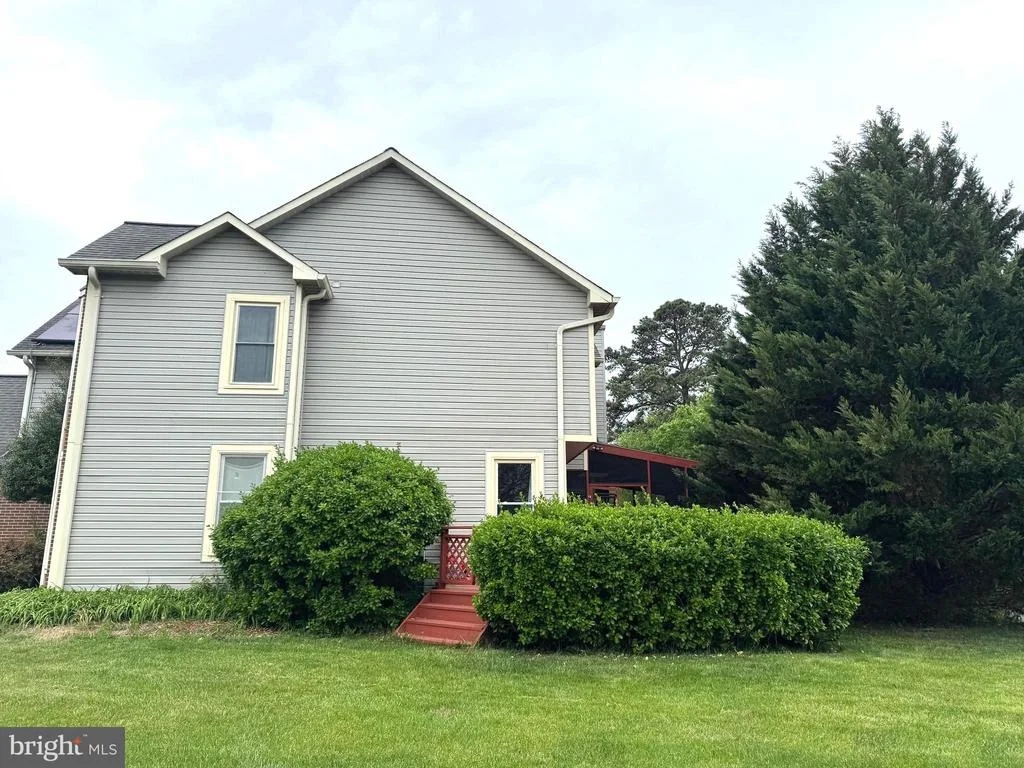 Photo of 9348 CREEKVIEW DRIVE