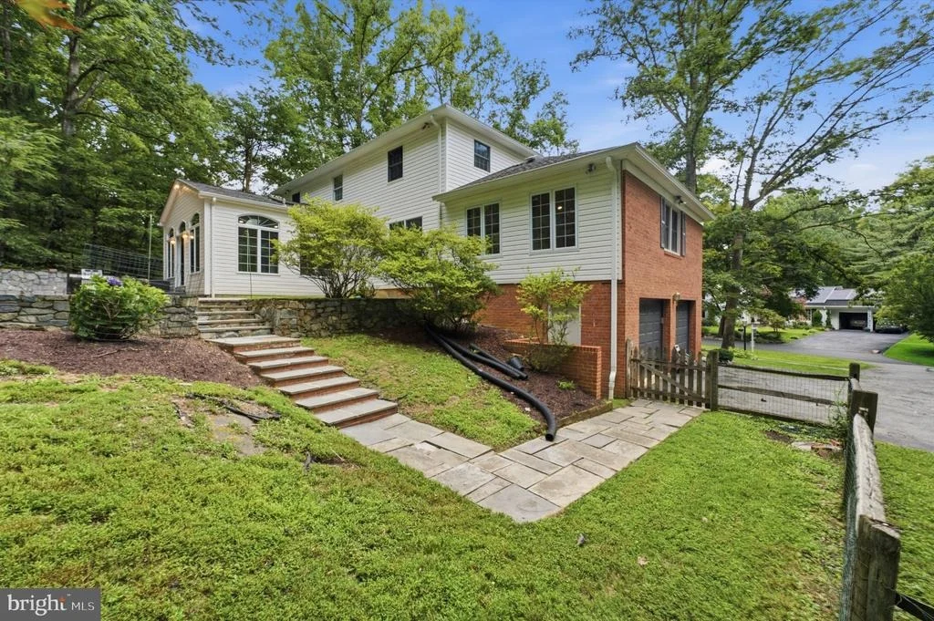 Photo of 14303 NORTHWYN DRIVE
