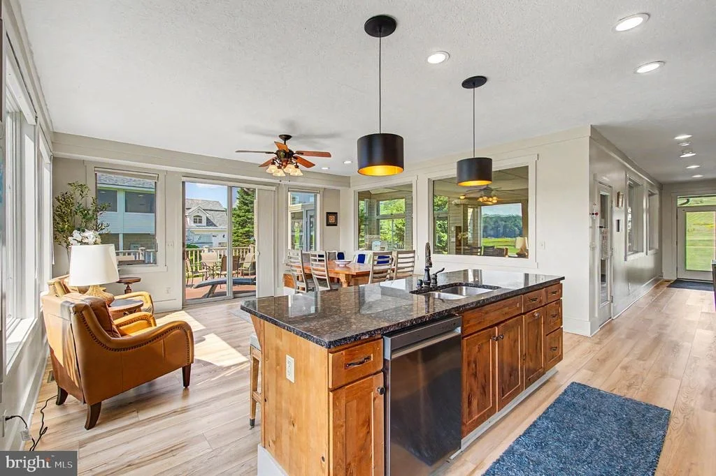 Photo of 342 LAKEFRONT LINKS DRIVE