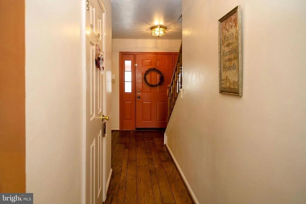 Photo of 18 ABERDEEN DRIVE