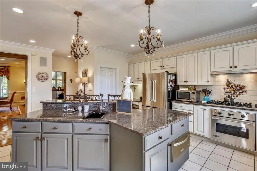 Photo of 21129 GOLF ESTATES DRIVE
