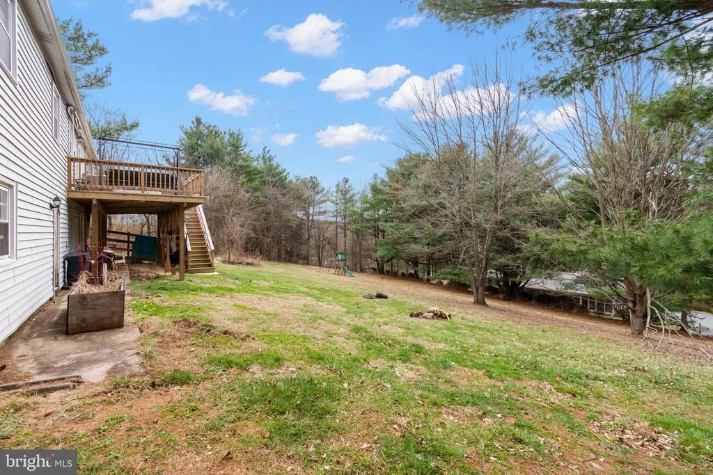 Photo of 3000 BREEZEWOOD LANE