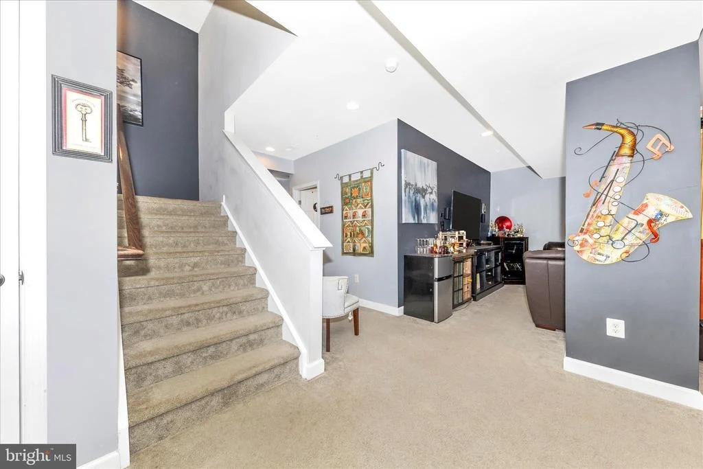 Photo of 825 HOLDEN ROAD