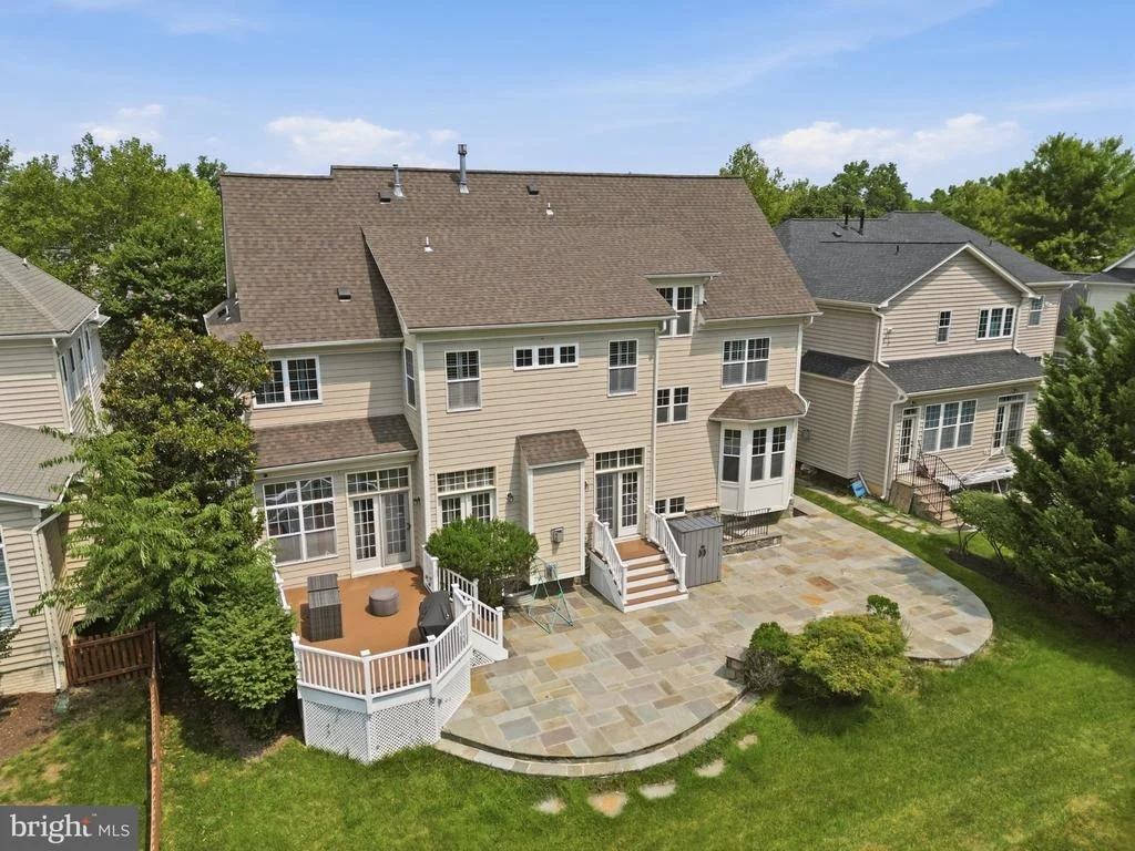 Photo of 44121 RIVERPOINT DRIVE
