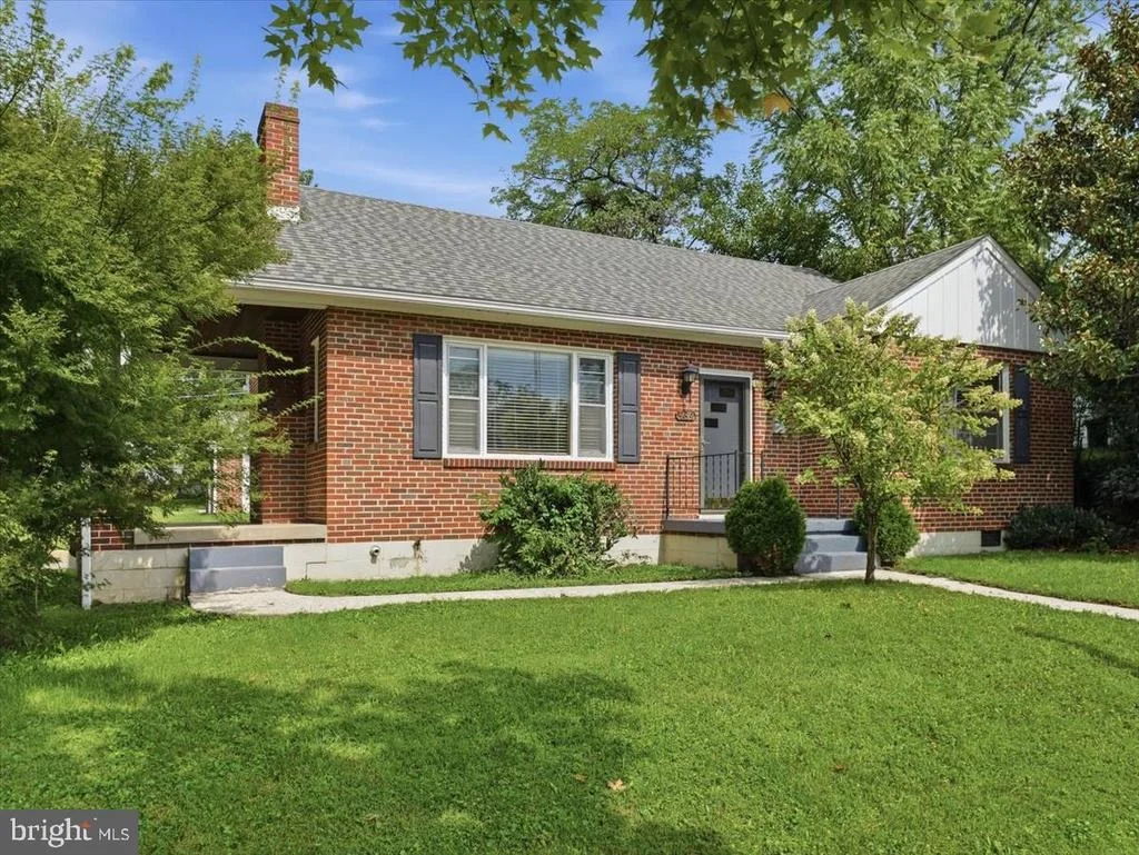 Photo of 939 VIEW STREET