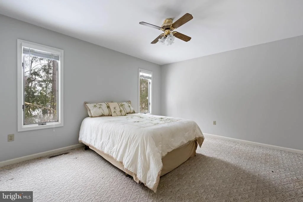 Photo of 23735 WOODS DRIVE