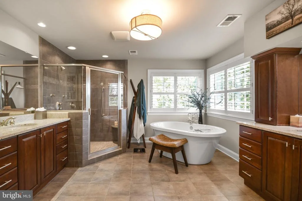 Photo of 4606 MOCKINGBIRD LANE