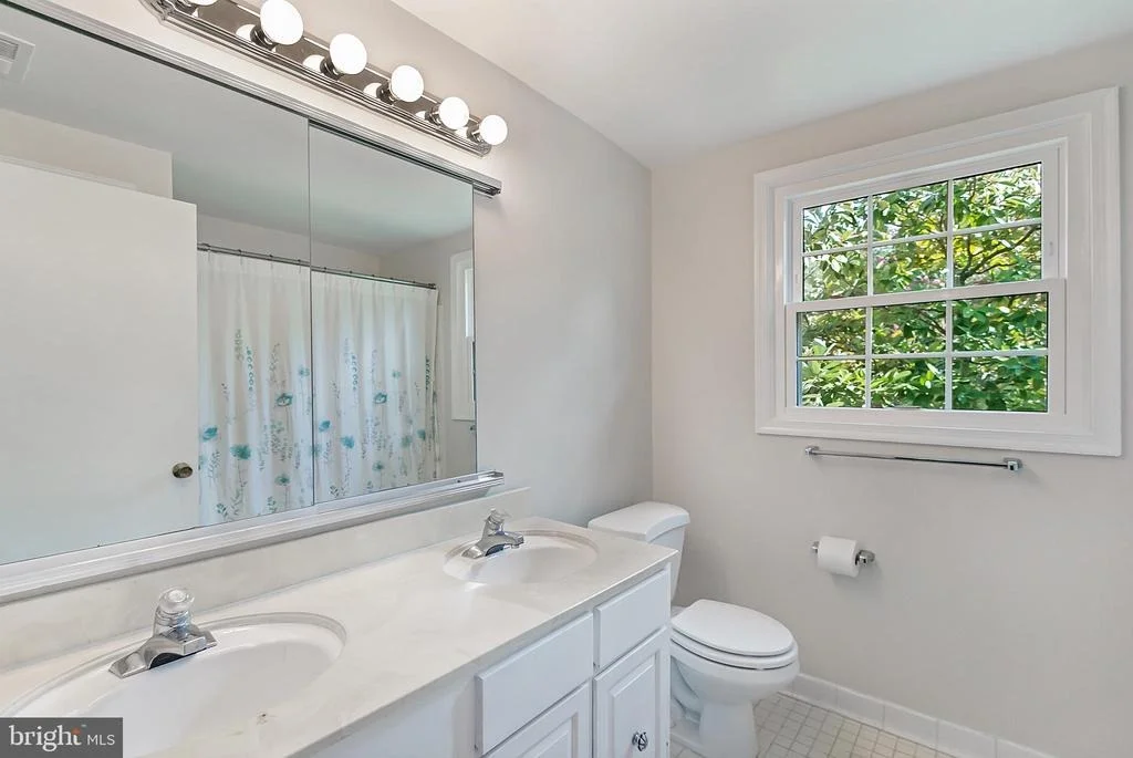 Photo of 2808 VILLAGE LANE
