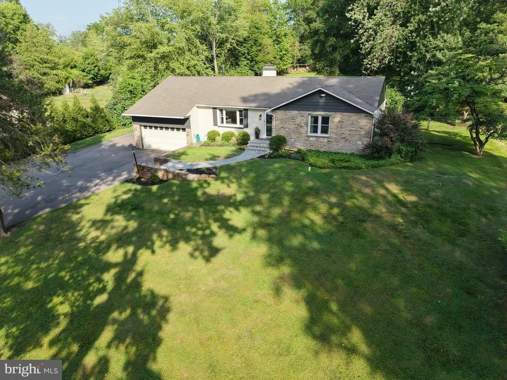 Photo of 607 MCKEAN ROAD