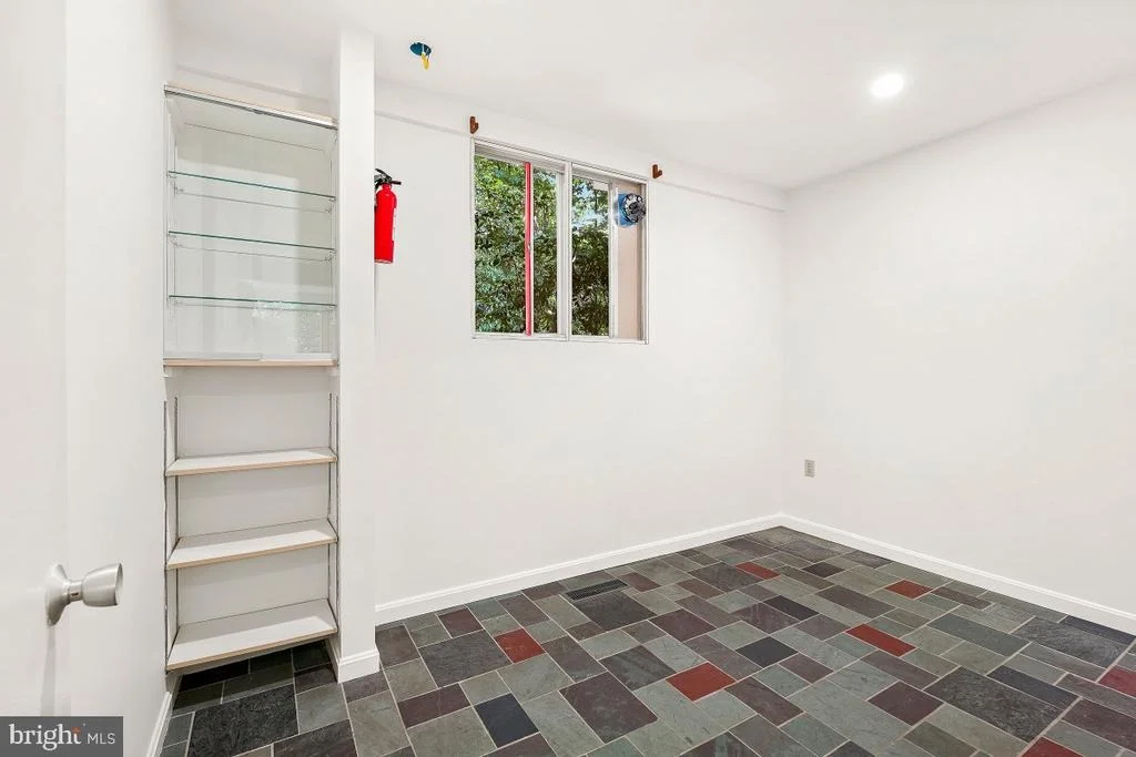 Photo of 8545 PINEWAY COURT