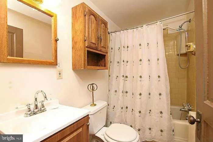 Photo of 5439 SHOOKSTOWN ROAD