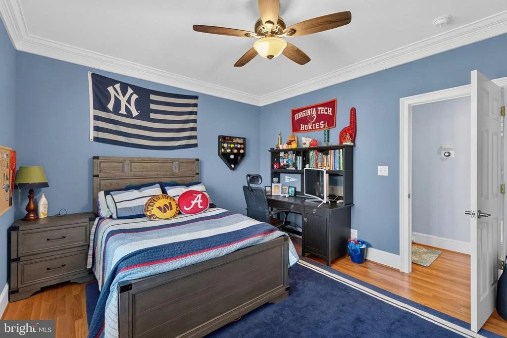 Photo of 2996 RIVER REACH