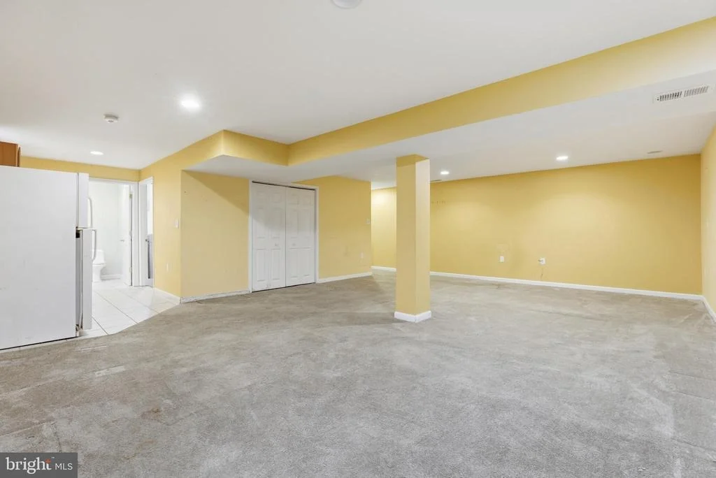 Photo of 1261 CAVENDISH DRIVE