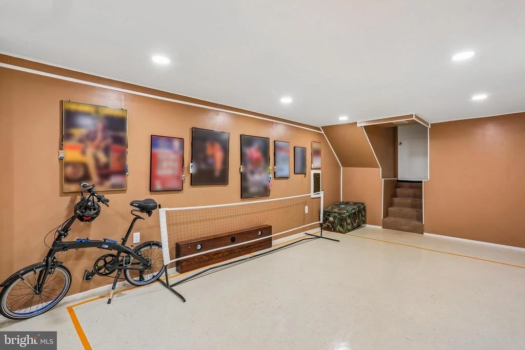 Photo of 2 FOXHALL COURT